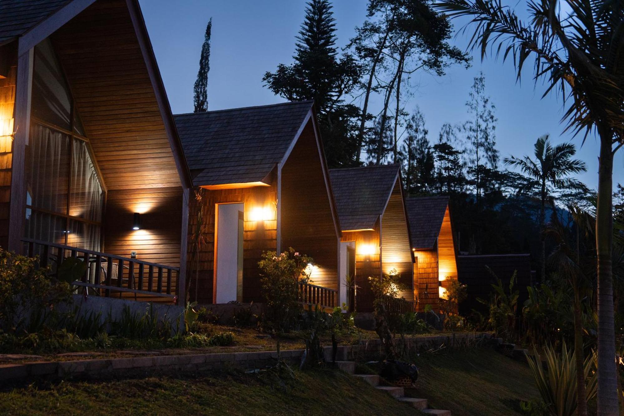 Catu Glamping Bedugul Βίλα Selemadeg Εξωτερικό φωτογραφία